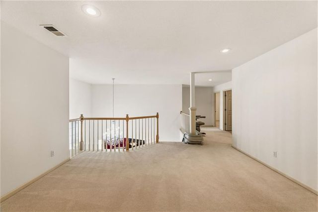 249 NE Misty Meadow Drive, Lee's Summit, MO 64064