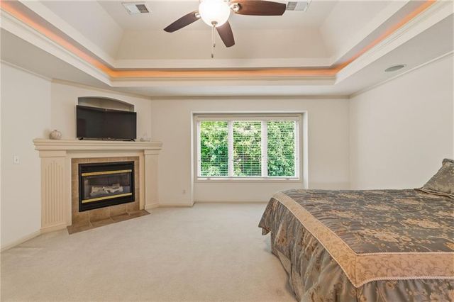 249 NE Misty Meadow Drive, Lee's Summit, MO 64064