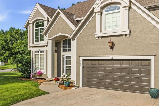 249 NE Misty Meadow Drive, Lee's Summit, MO 64064