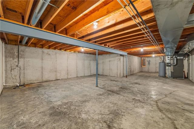 249 NE Misty Meadow Drive, Lee's Summit, MO 64064