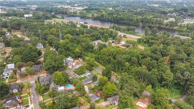 8 N Pinehurst, Tuscaloosa, AL 35401
