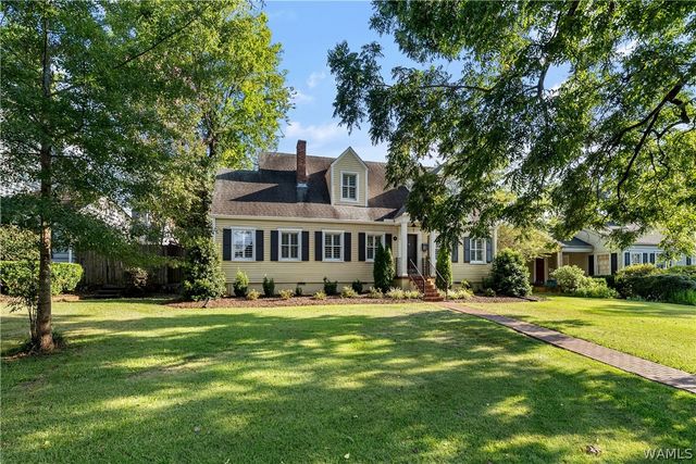 8 N Pinehurst, Tuscaloosa, AL 35401