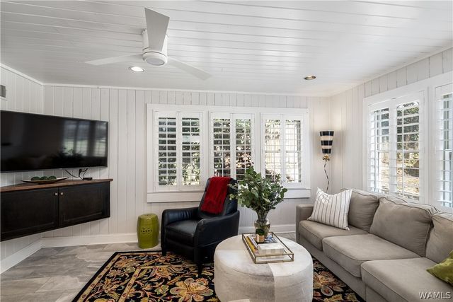 8 N Pinehurst, Tuscaloosa, AL 35401