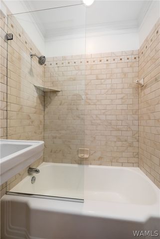 8 N Pinehurst, Tuscaloosa, AL 35401