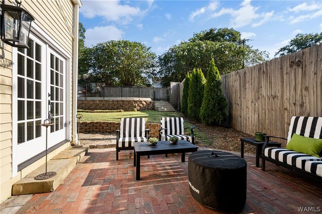 8 N Pinehurst, Tuscaloosa, AL 35401