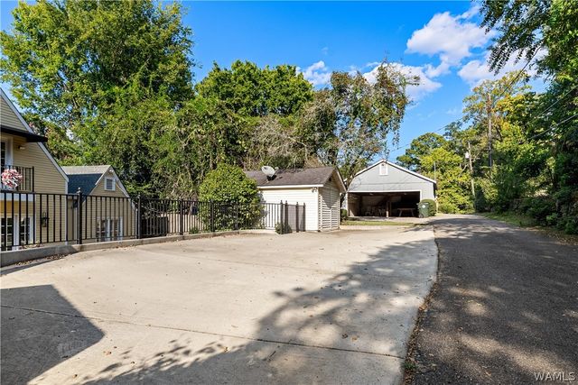 8 N Pinehurst, Tuscaloosa, AL 35401
