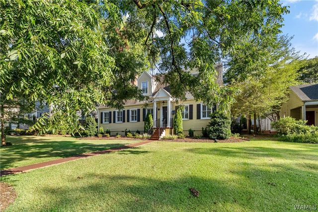 8 N Pinehurst, Tuscaloosa, AL 35401