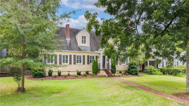 8 N Pinehurst, Tuscaloosa, AL 35401