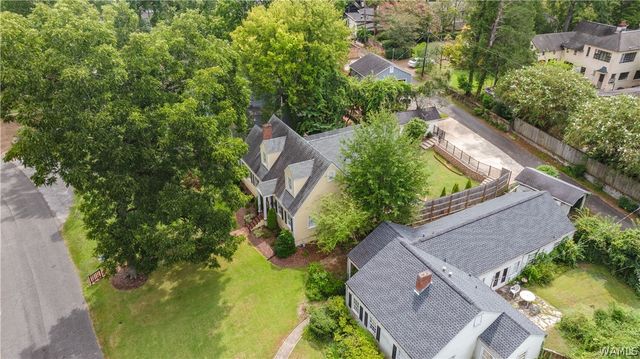8 N Pinehurst, Tuscaloosa, AL 35401