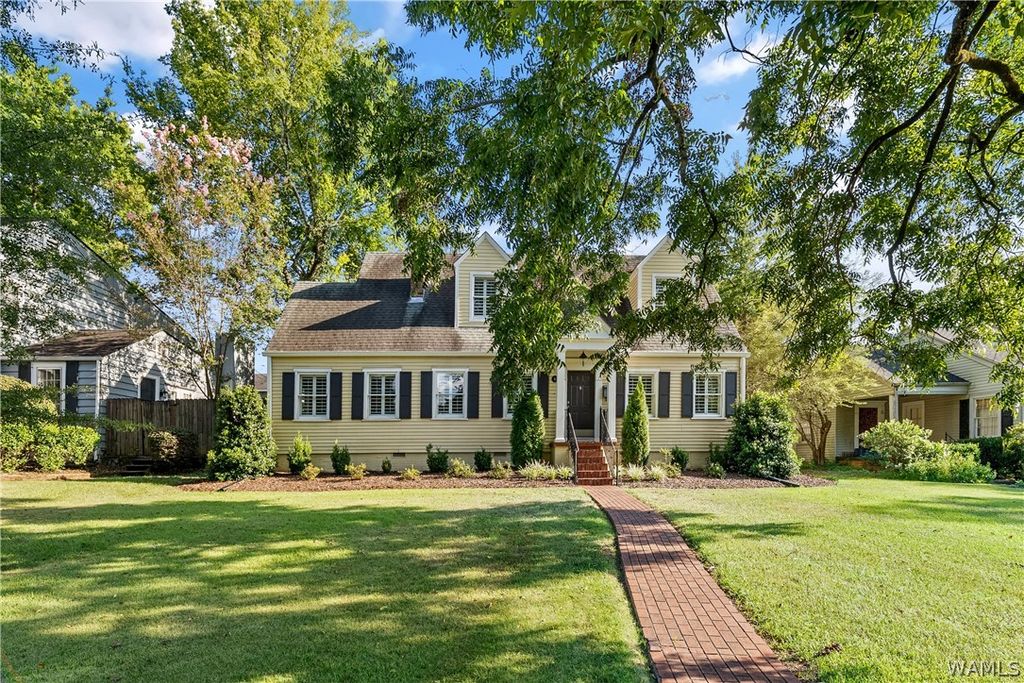 8 N Pinehurst, Tuscaloosa, AL 35401