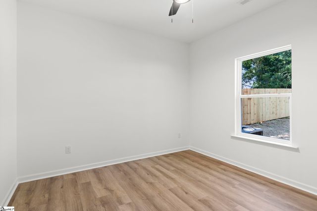 15 Jamison Street, Greenville, SC 29611