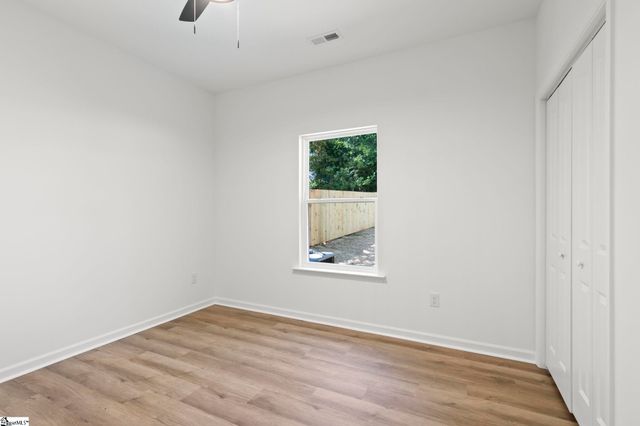 15 Jamison Street, Greenville, SC 29611