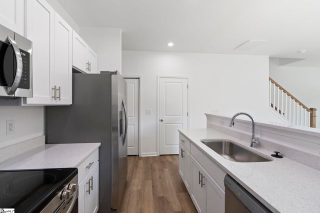 15 Jamison Street, Greenville, SC 29611