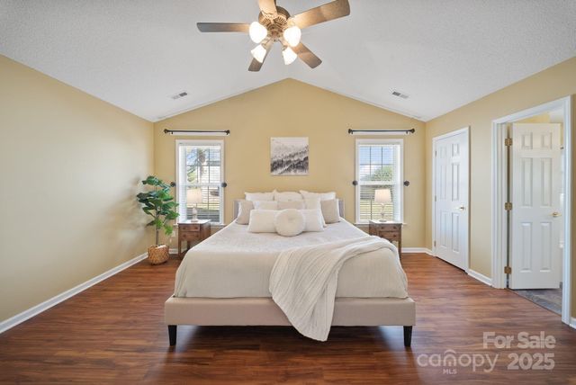 291 Farm Valley Road, Fletcher, NC 28732