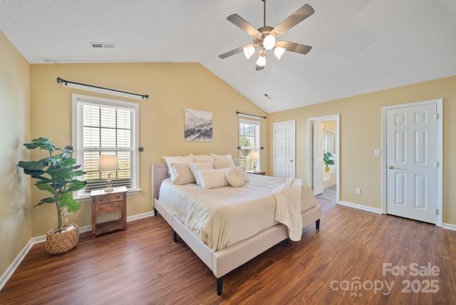 291 Farm Valley Road, Fletcher, NC 28732