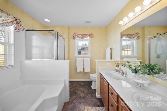 291 Farm Valley Road, Fletcher, NC 28732