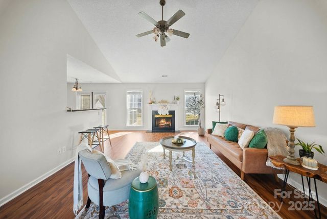 291 Farm Valley Road, Fletcher, NC 28732