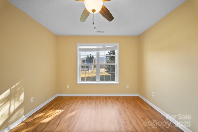 291 Farm Valley Road, Fletcher, NC 28732