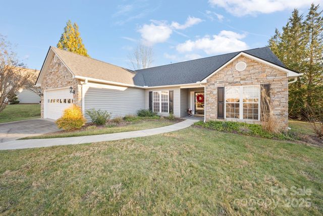 291 Farm Valley Road, Fletcher, NC 28732