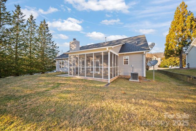 291 Farm Valley Road, Fletcher, NC 28732