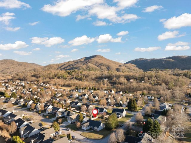 291 Farm Valley Road, Fletcher, NC 28732