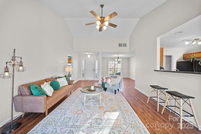 291 Farm Valley Road, Fletcher, NC 28732