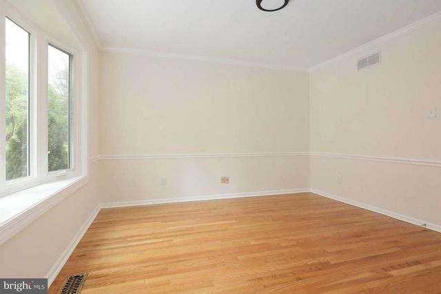 24 RIVERVIEW DR, Ewing, NJ 08628