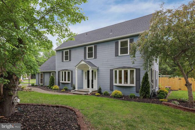24 RIVERVIEW DR, Ewing, NJ 08628