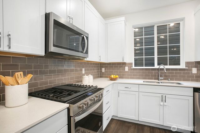 14356 NE 271st Circle, Duvall, WA 98019