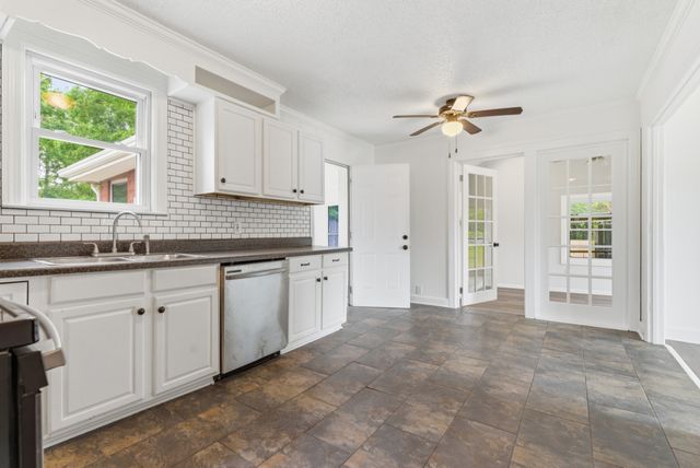 620 Templewood Dr, Nashville, TN 37214