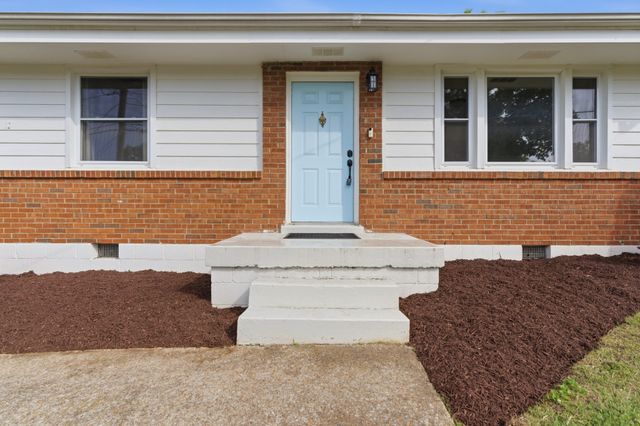 620 Templewood Dr, Nashville, TN 37214
