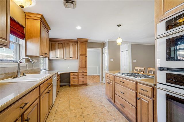 1443 WHITING DR, Memphis, TN 38117