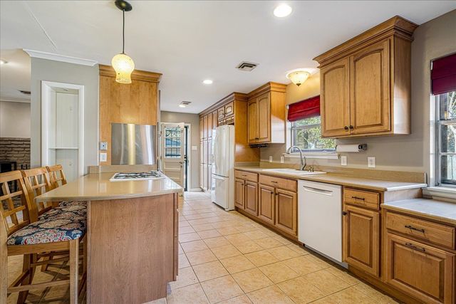 1443 WHITING DR, Memphis, TN 38117