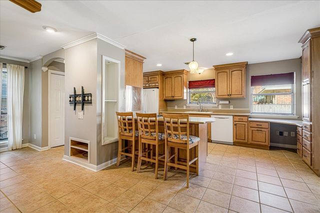 1443 WHITING DR, Memphis, TN 38117