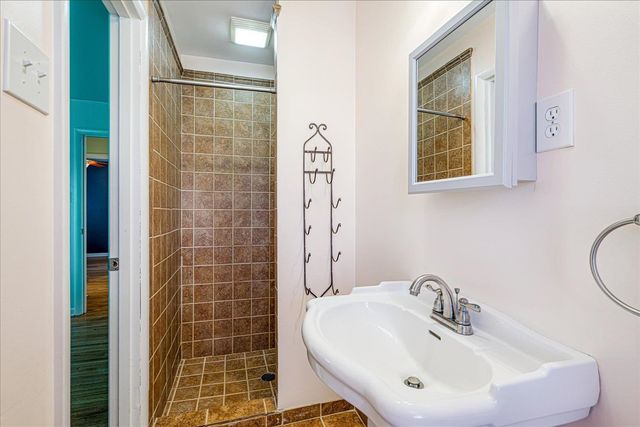 1443 WHITING DR, Memphis, TN 38117