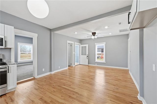 402 S Jefferson Street, Archie, MO 64725