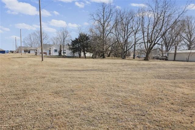 402 S Jefferson Street, Archie, MO 64725