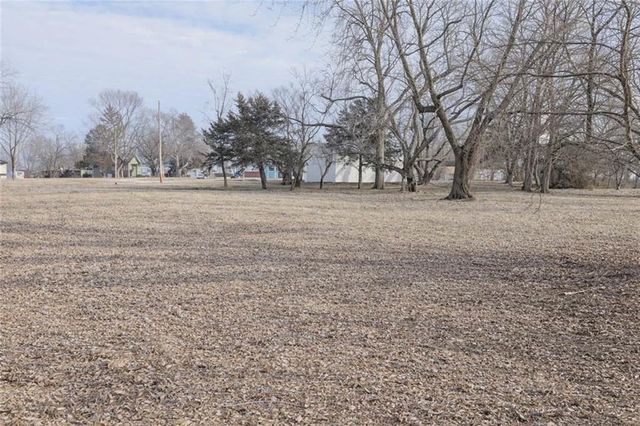 402 S Jefferson Street, Archie, MO 64725