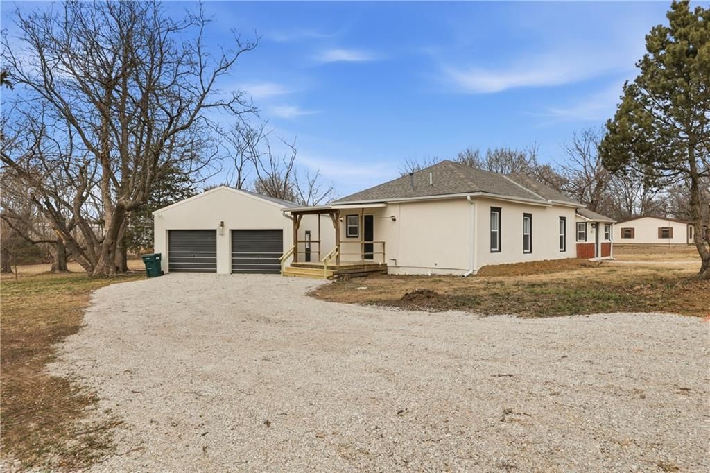 402 S Jefferson Street, Archie, MO 64725