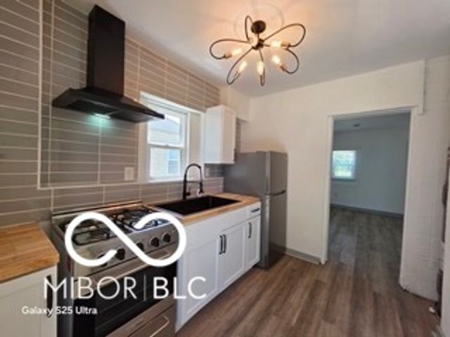 2421 N Arsenal Avenue, Indianapolis, IN 46218