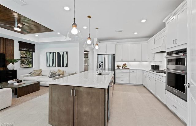 24916 Surf Haven LN, Bonita Springs, FL 34135