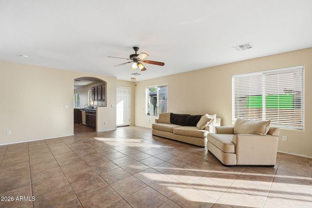 8109 W GLOBE Avenue, Phoenix, AZ 85043