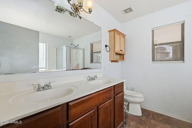 8109 W GLOBE Avenue, Phoenix, AZ 85043