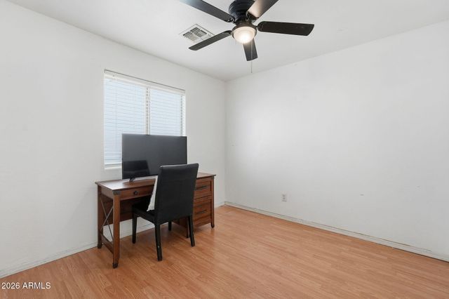 8109 W GLOBE Avenue, Phoenix, AZ 85043