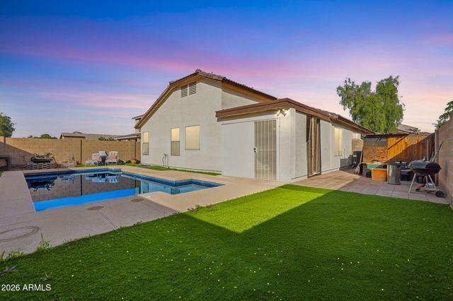 8109 W GLOBE Avenue, Phoenix, AZ 85043