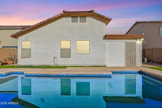 8109 W GLOBE Avenue, Phoenix, AZ 85043