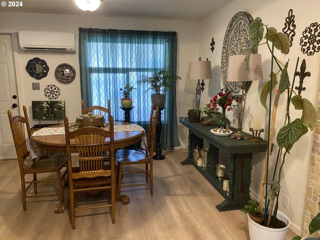 792 CLONE Ave, Yoncalla, OR 97499