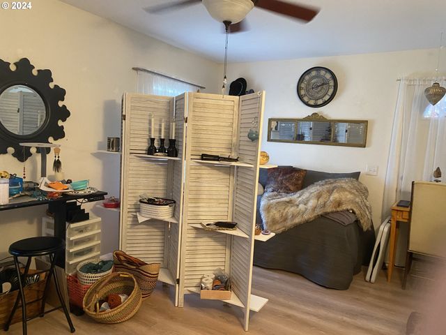 792 CLONE Ave, Yoncalla, OR 97499