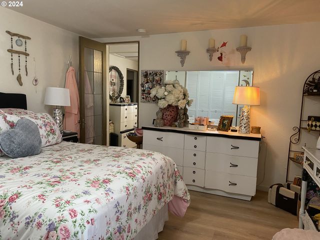 792 CLONE Ave, Yoncalla, OR 97499