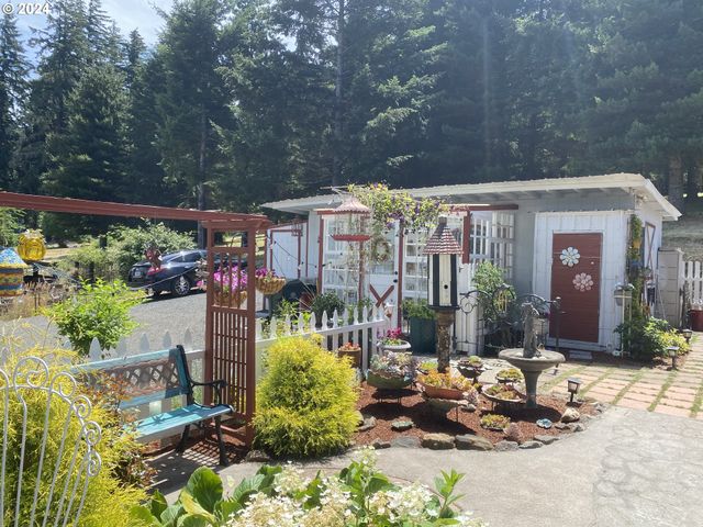 792 CLONE Ave, Yoncalla, OR 97499